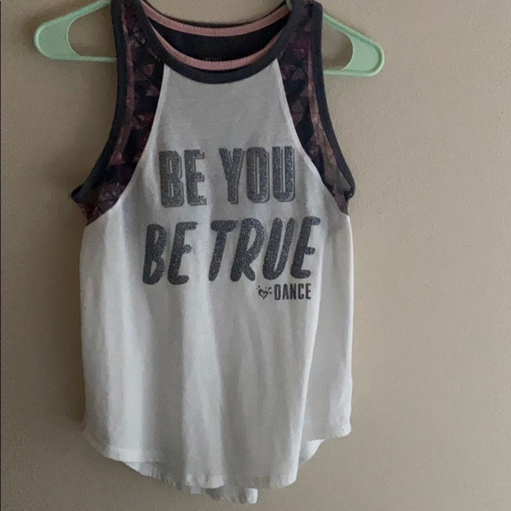 Girl’s Sleveles shirt